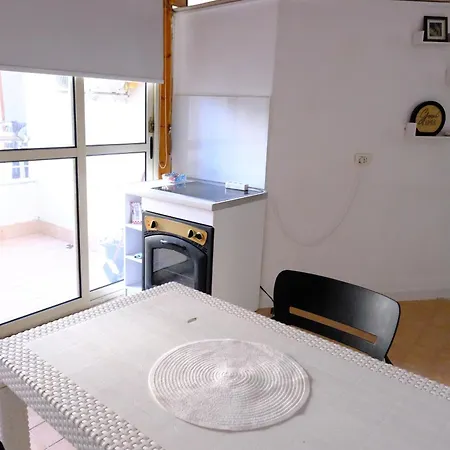 Family One Bedroom Near Lejlighed *