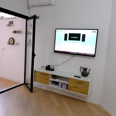 Family One Bedroom Near