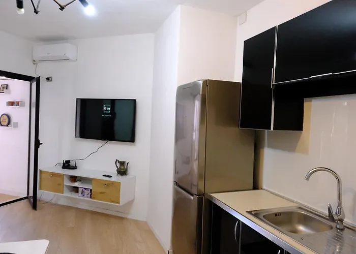 Deluxe One Bedroom Near